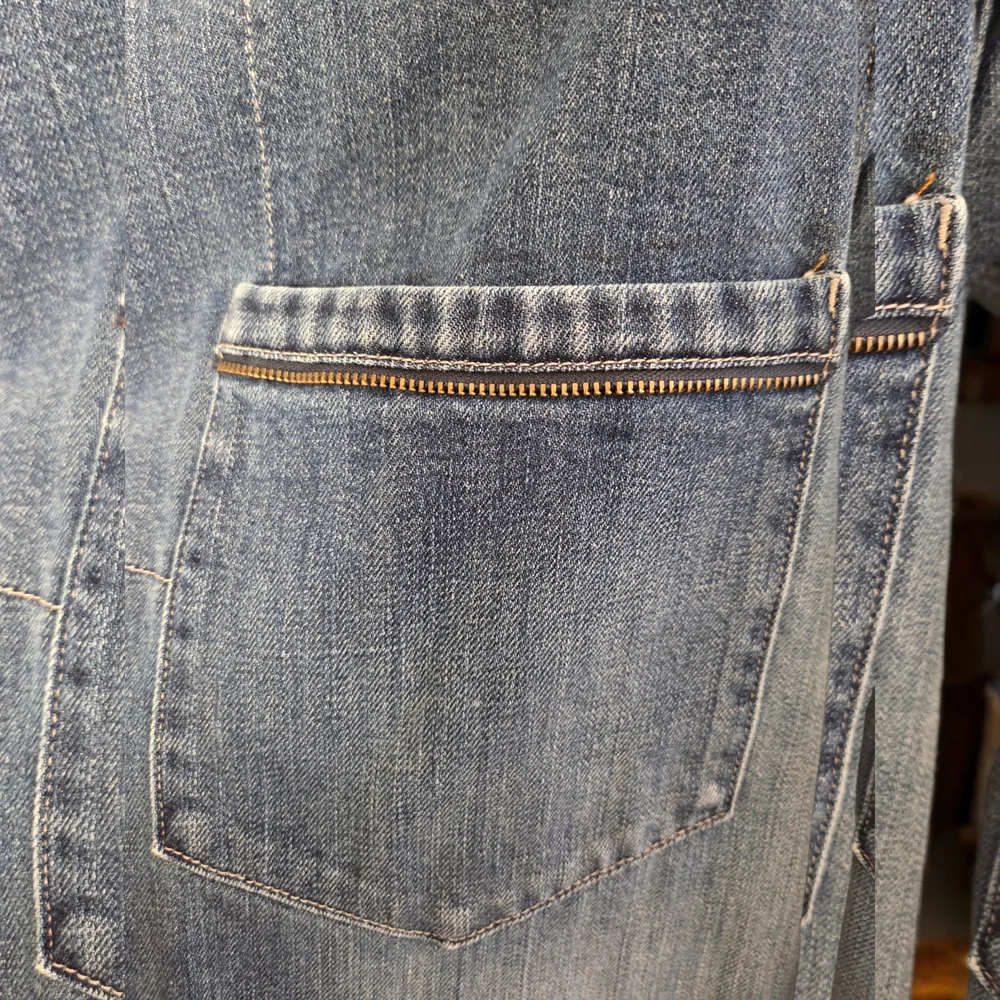 Women's GAP 1969 Blue Denim V-Neck Bib Overalls. Size 28R. Full length. - Picture 7 of 16